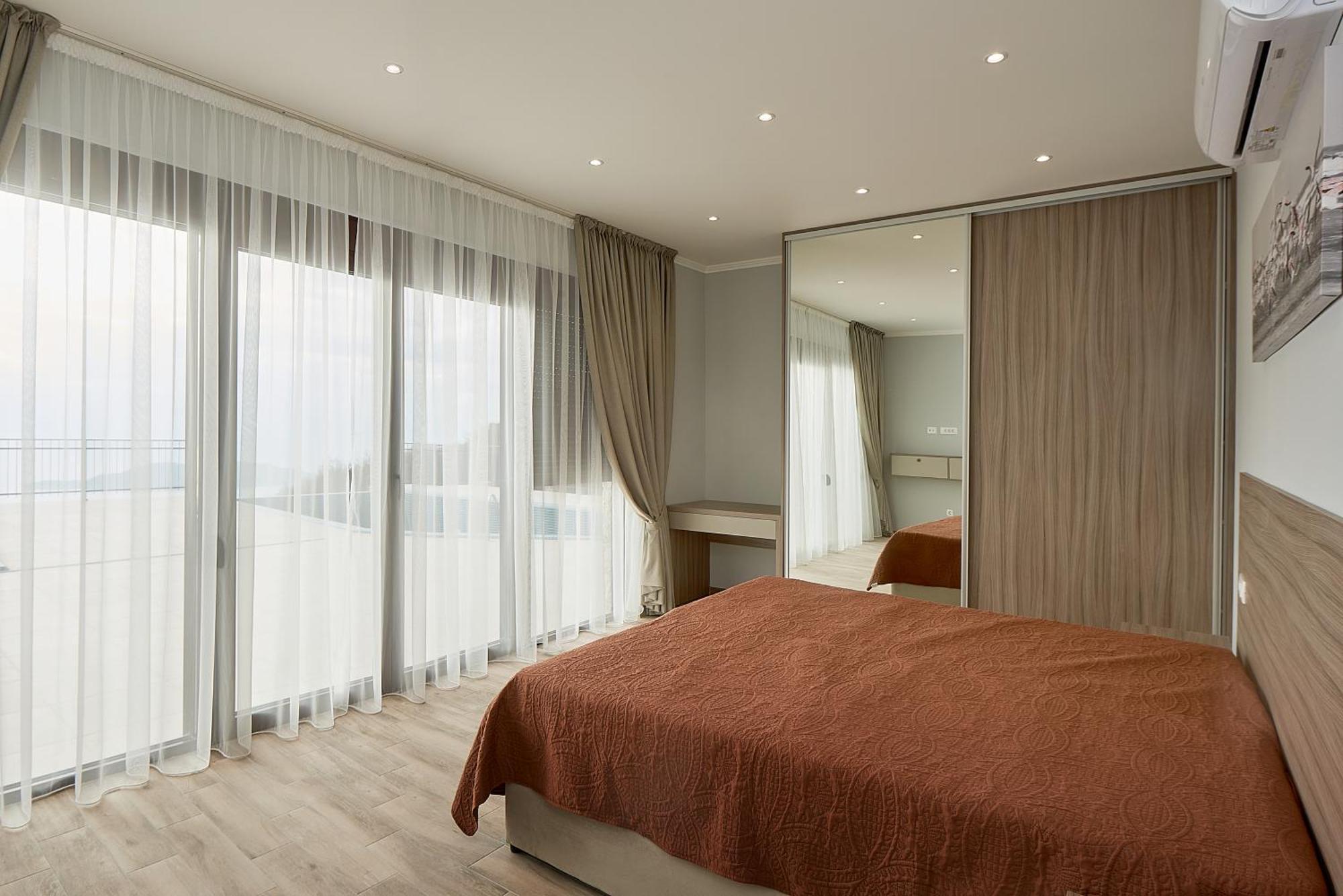 Sunbreeze Delux Vilas Budva Extérieur photo
