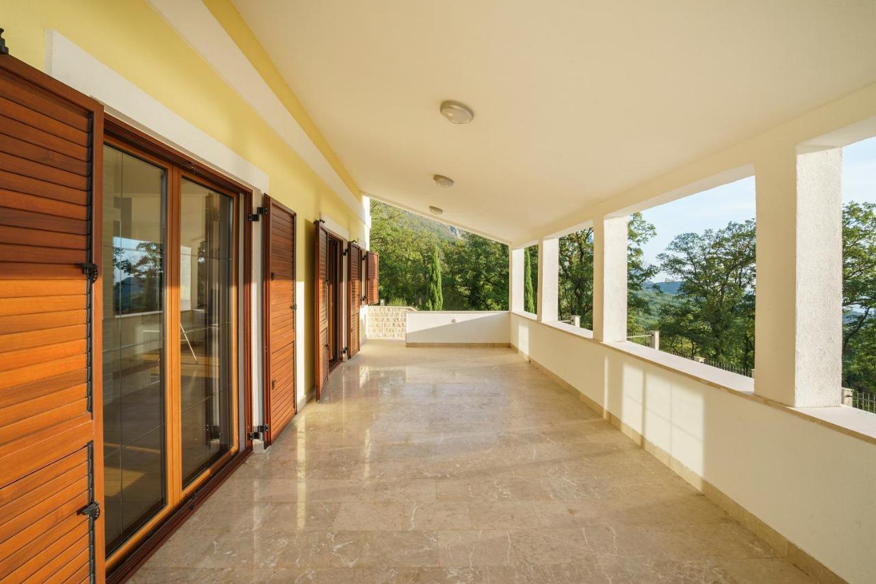 Sunbreeze Delux Vilas Budva Extérieur photo